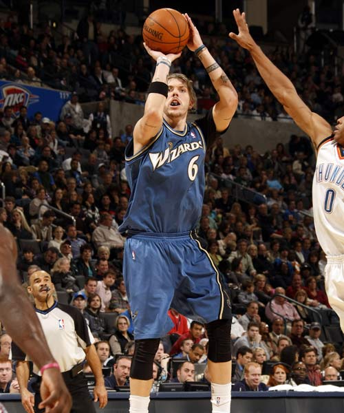 激和压力按 激和压力按